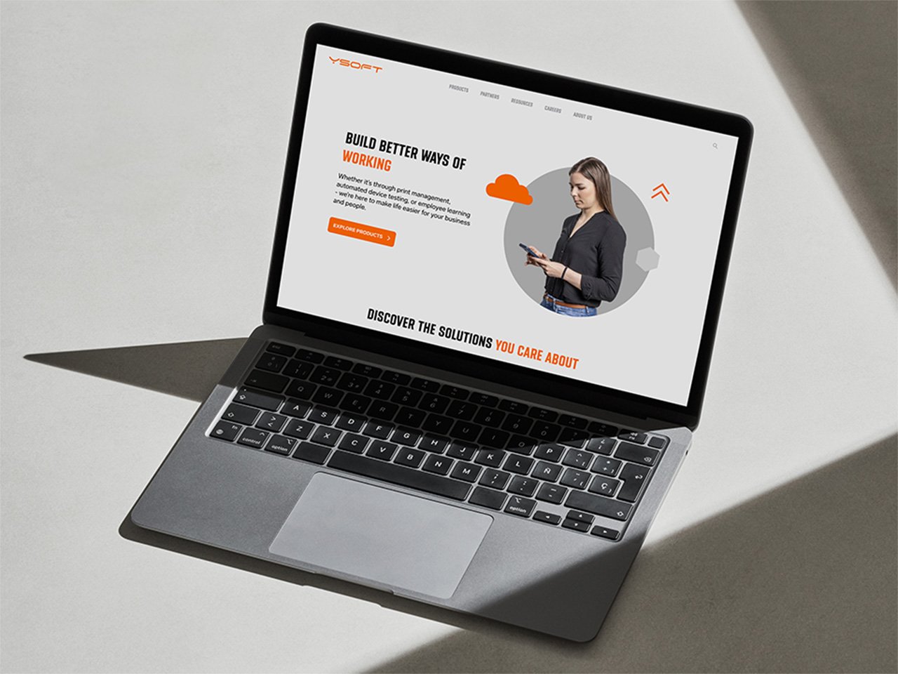 Laptop mockup view of the website.